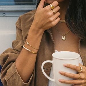 pearls-cuff_68c95c81-490b-42df-8156-5c62d7f9d603.jpg
