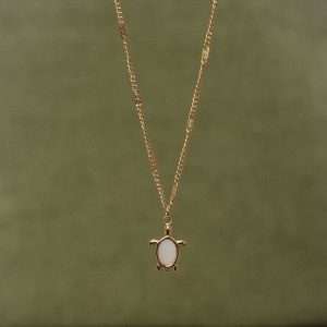 sea-turtle-pendant_5dc15f28-cc5f-4707-a7b6-9cb078b9cae2.jpg