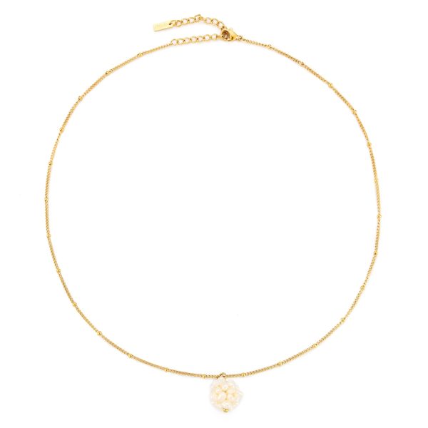 Tiny Pearls Necklace